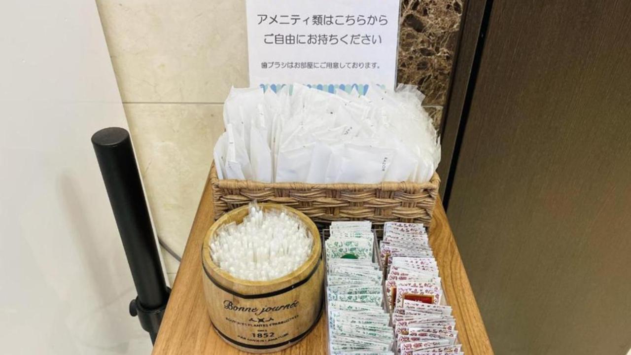 Toyoko Inn Osaka Itami Airport Toyonaka Εξωτερικό φωτογραφία